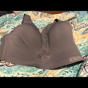 Victoria sport 32DDD (G70)